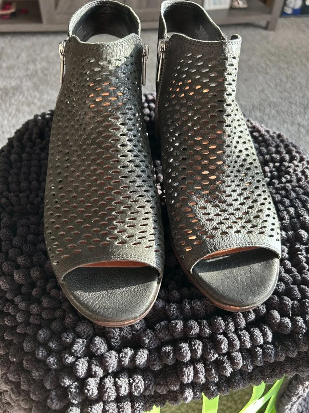 Women's Genuine Leather Lucky Brand Black Leather Mesh Peep Toe Booties Size 8